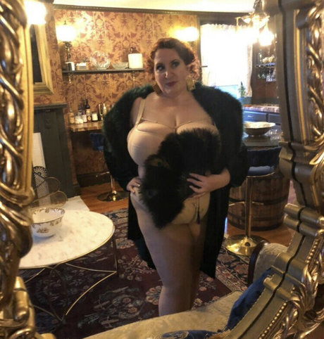 bodaciousbigmamared model free photo