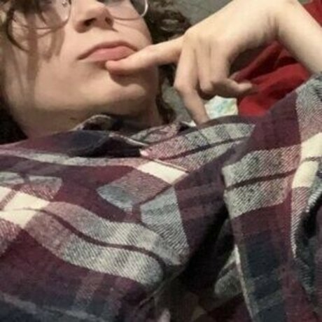 chubby nerd onlyfans adult archive