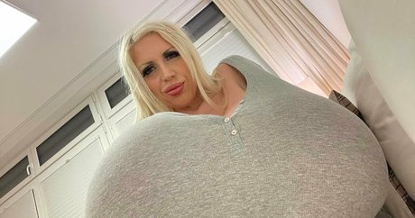 beshinedotcom pornographic model images