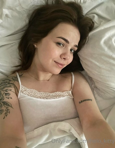 helo kitty nude pornstar gallery