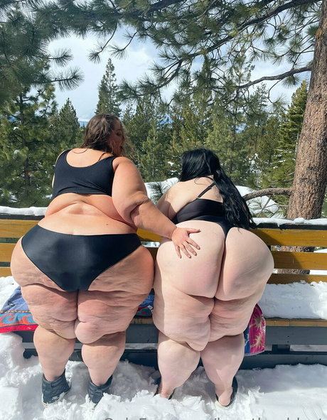 kasstheeblast model nude picture