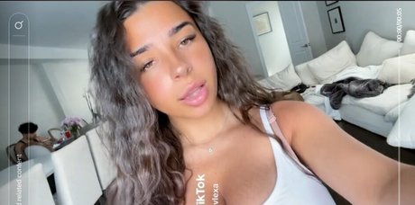 Alexa F star adult archive