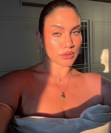 La Tecia Thomas nude pornstar photos