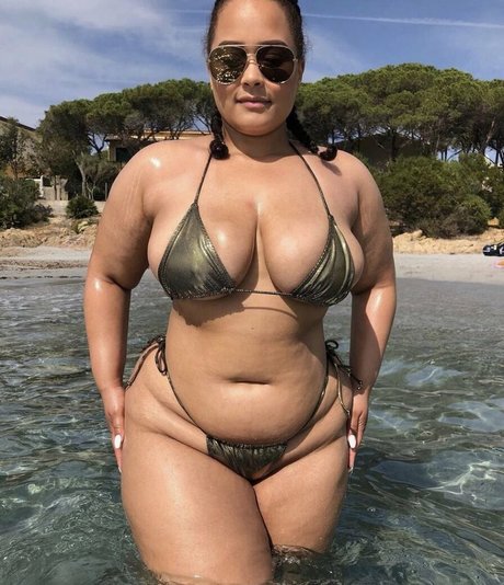 Natalie E Wade star pretty picture