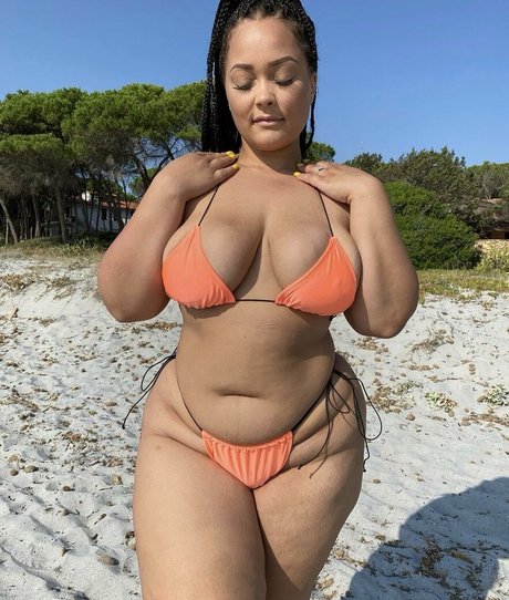 Natalie E Wade star pretty pic