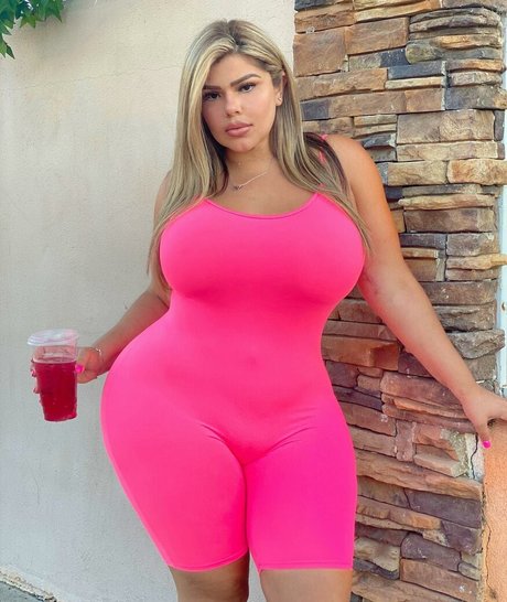 Michelle Mendez free pornstar pic