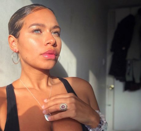 Chanelle Mauricette nude star picture