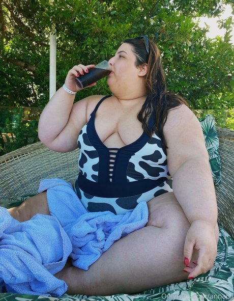 annaoli xxx actress img