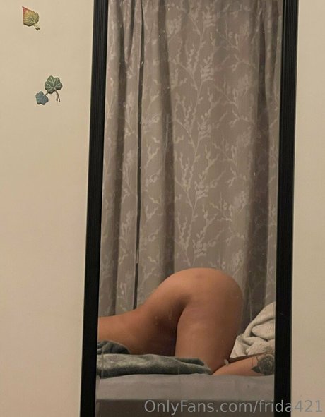 frida421 pornographic actress img