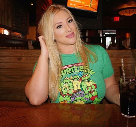 Taya Christian model beautiful pictures