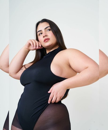 Rachel Anastacia model pretty pics