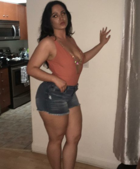 Anjadee naked actress pictures