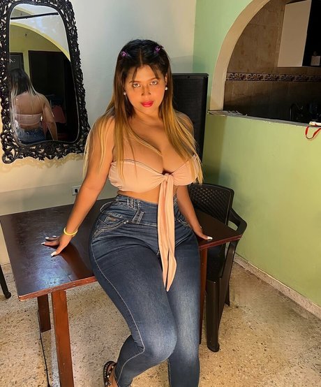 Greicy Mariana nudes model picture