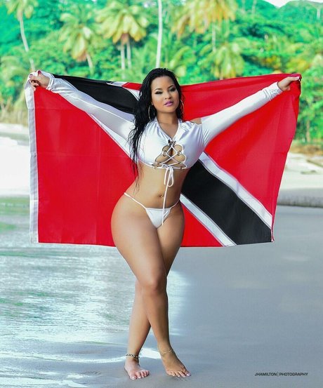 Toni Salina Chee Young star best image