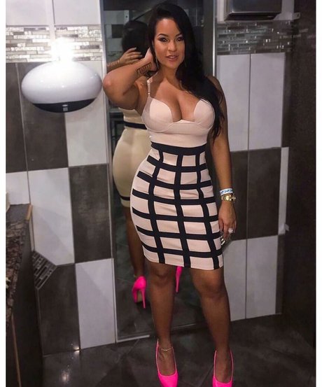 Toni Salina Chee Young sex star image