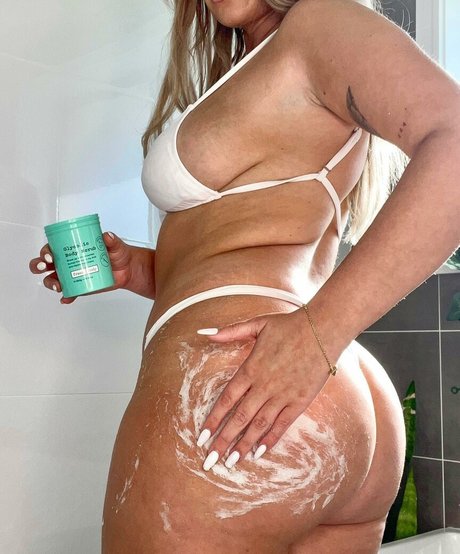 Ariella Nyssa model xxx pic