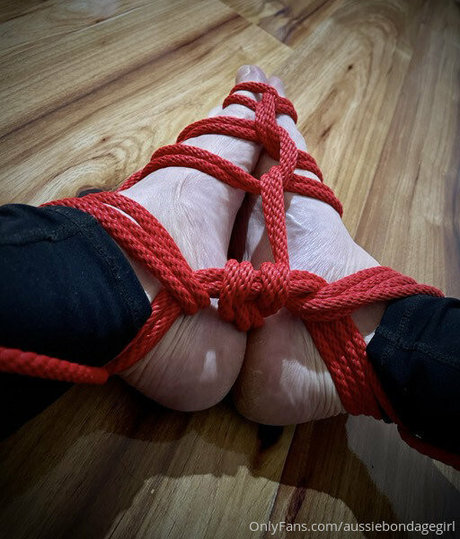 aussiebondagegirl erotic pornstar archive