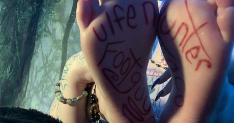 teasinglytrashed nudes star image