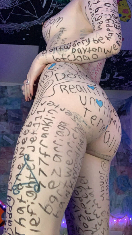 teasinglytrashed pornographic model img