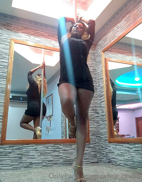 safira oneill model pornographic images