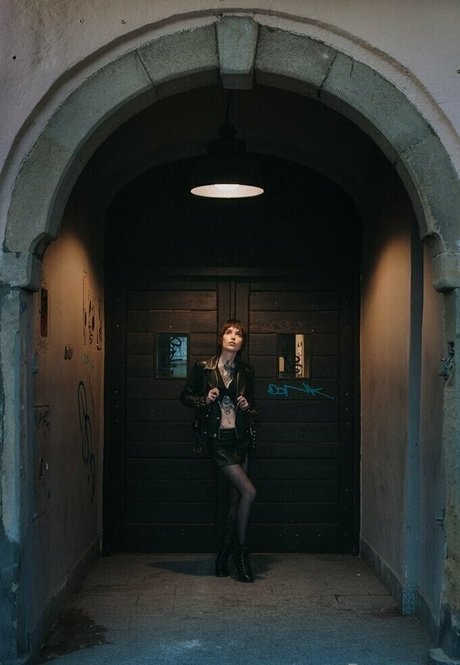 chantaise hot pornstar pictures