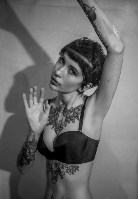 chantaise pornstar beautiful photos