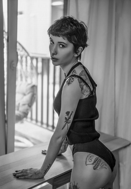 chantaise pornstar nude photos