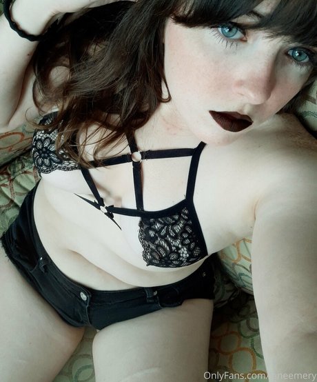 janeemery exclusive actress photos