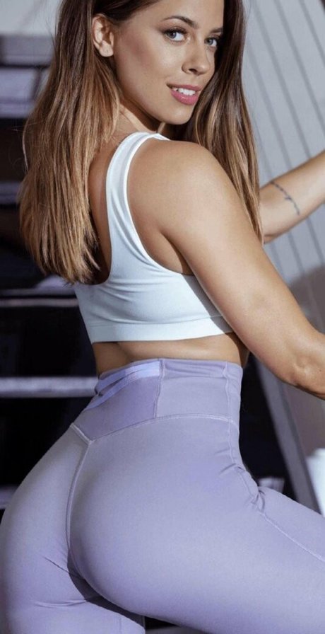 Vanessa Mai star free pic