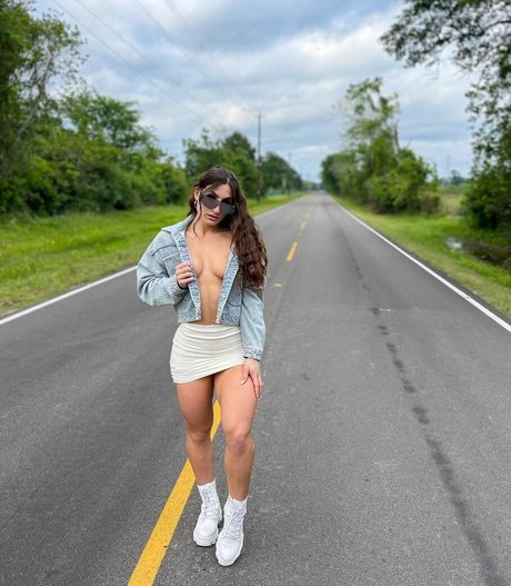 Arielsaleh16 star sexy pics