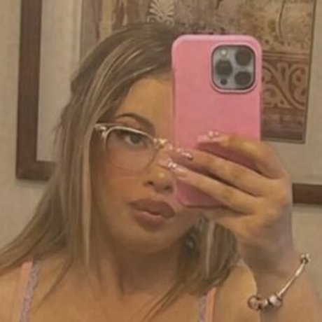 Krystal Nunez porn model images