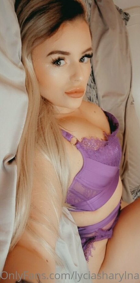 lyciasharylnaughtystyle naked model galleries