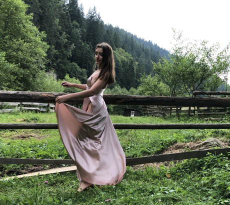 gjane hot actress archive