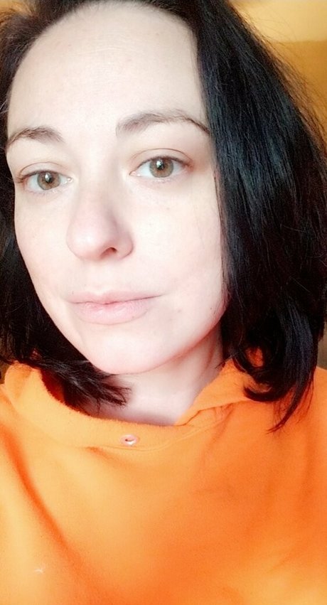 missmelonee porn model photo