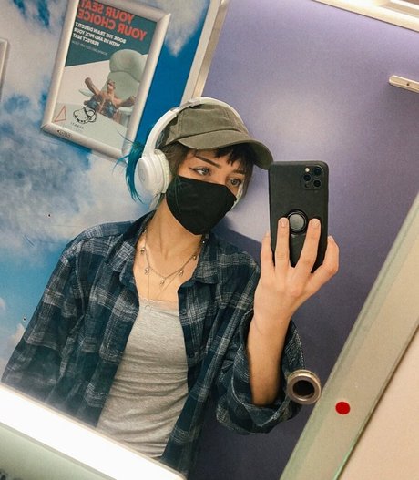 alvieonline hd model pic