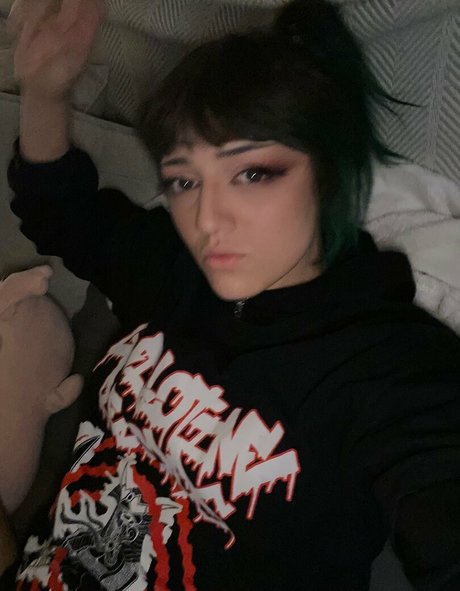 alvieonline erotic star picture