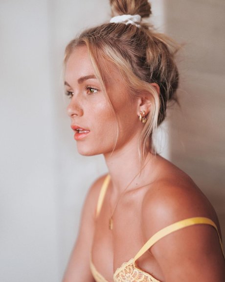 Morgan Moroney pornstar adult pictures