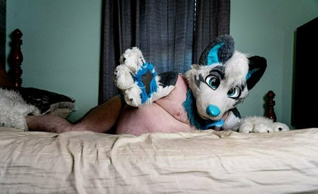 ad dragonwolf naked actress gallery