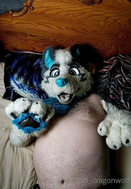 ad dragonwolf hot actress pics