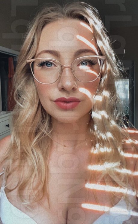 Cannibalqueen xxx star photos