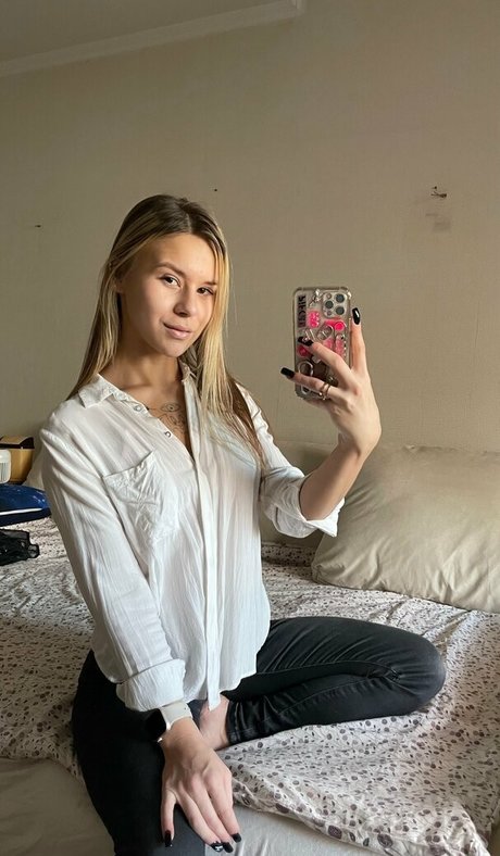 lucysunshinefree star top image