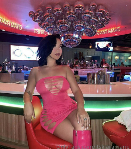 Kiara Marie model high quality pic