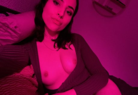 Ivypiper model hd picture