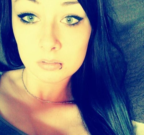 lizzzyfox model porn pics