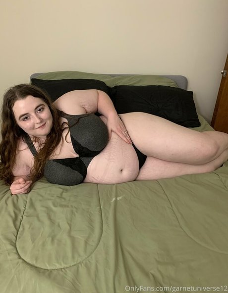 garnetuniverse12 Profile pic