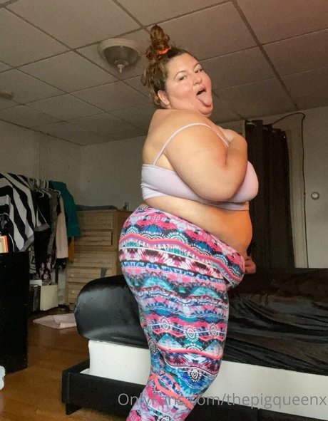 thepigqueenx star adult pics
