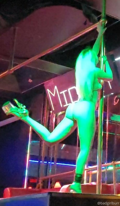 bbyyburr star hot galleries