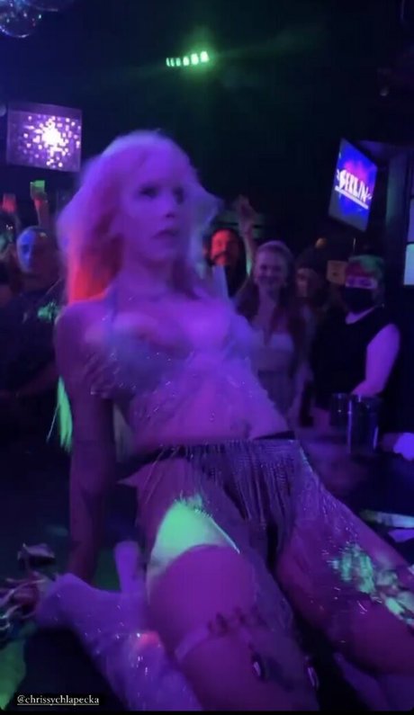 Chrissy Chlapecka model hd pics