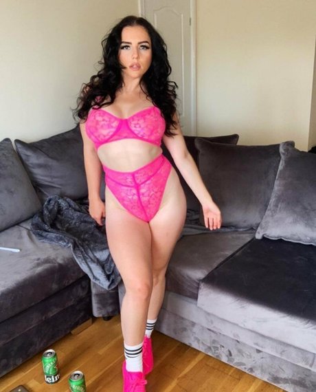 onlymaddison nude pornstar pic