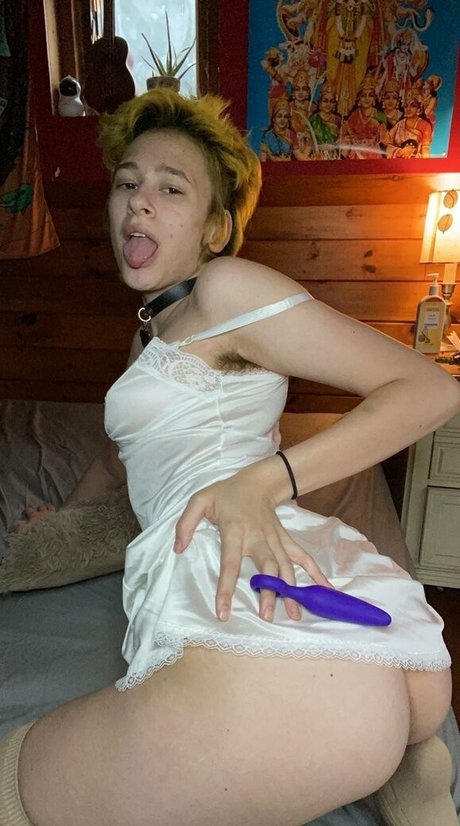 punkfrog star nudes photos